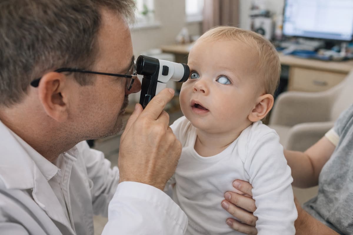 Zaćma wrodzona – kompleksowy przewodnik medyczny dla rodziców